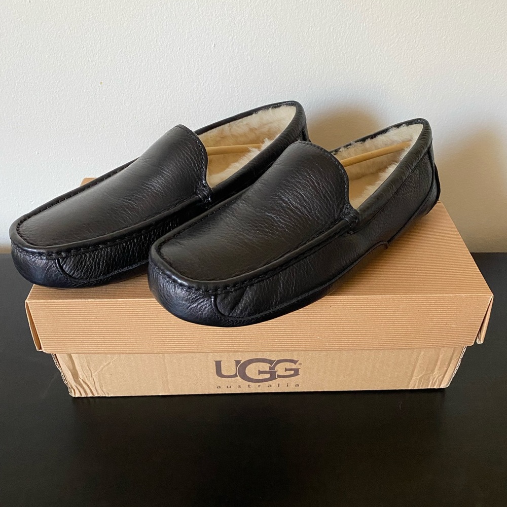 UGG moccasin sleepers